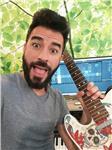 Guitarrista y productor musical para clases de guitarra piano y producción