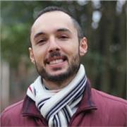 Insegnante di inglese con lunga esperienza nel settore impartisce lezioni per ogni esigenza e tipo di esperienza