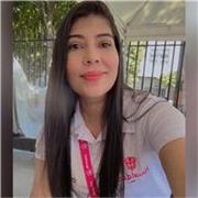 Soy una educadora que siembra las primeras semillas del ser humano, desde el amor, el conocimiento y la pedagogía.