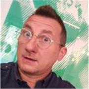 Progetti di grafica come loghi, impaginati e tanto altro. Offro lezioni a Firenze nel mio studio di Grafica e Serigrafia