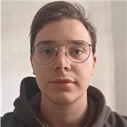 Diplomato liceo scientifico, Studente in universitá di informatica, propongo lezioni di inglese per scuola media e superiore