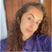 Soy Laura, estaría dispuesta a dar clases de biología e inglés. Idiomas: inglés y castellano 