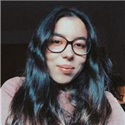 Adapto mis clases al nivel de cada alumno y alumna y intento hacerlo de la forma más dinámica posible, tendiendo en cuenta lo que quiere el alumno/a y la familia, pero sobretodo el o ella.