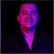 Consultor y director de agencia especializado en SEO estratégico y crecimiento orgánico internacional. Imparto clases a emprendedo