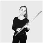 Flautista graduada de Conservatorio Profesional, con 12 años de experiencia. Enseño a tocar la Flauta Travesera, conectando con la