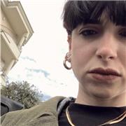 Ciao! Sono Rebecca, ho studiato all’accademia di belle arti di Urbino e di Macerata, incisione e decorazione e sono a disposizione per dare ripetizioni di storia dell’arte moderna e contemporanea, storia della stampa e dell’editoria e di tutte quelle mate