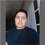 Maestro de apoyo online para estudiantes de nivel básico