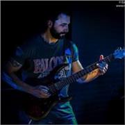 se vuoi imparare a suonare la chitarra elettrica io ci sono !!!!