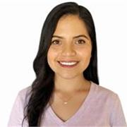 Maestra de ciencias de la salud en alumnos de preparatoria