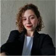 Profesora de Lengua Castellana y Literatura para nivel primario, secundario y superior