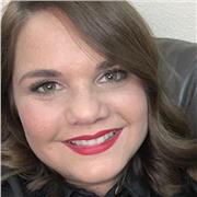 Me encanta enseñar y tengo dos diplomaturas y un grado superior en educación infantil.