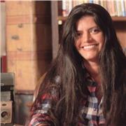 Profesora de Cine que acompaña desde la idea al libro de producción de tu cortometraje