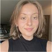 Insegno inglese ai ragazzi dagli 11 ai 15 anni ma disponibile a offrire sostegno anche ai più piccoli!