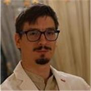 Fotografo ritratto e e-commerce.
Laureato in accademia. Attenzione hai dettagli