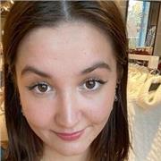 studentessa universitaria di comunicazione pubblica e d’impresa, offre ripetizione di matematica