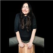 Clases de Cajon flamenco, Compás y Palmas. Grupales y por niveles. Aprende con Trinidad Colomar y su Método Respira Flamenco