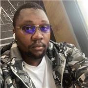 professeur en Informatique généralement et spécialiser en Administration ,réseaux