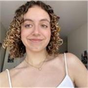 ¡Transforma el miedo a las matemáticas en curiosidad y diversión con Daniela!