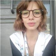 Sono un'appassionata di filosofia fin dai tempi del liceo. 
Adoro come questa materia riesca a tirar fuori da ogni alunno e quindi da ogni persona, spunti di riflessione senza tempo