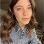 Studentessa laureanda in Scienze Aziendali