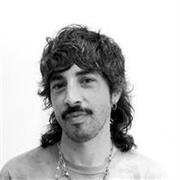 Formateur mode spécialisé dans la customisation et revalorisation de vêtements vintage. 