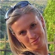Docente di lingua inglese, offre ripetizioni a bambini e ragazzi, sia da remoto che a domicilio