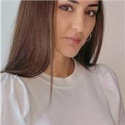 Soy una estudiante de 19 años, extrovertida, animada y con mucha paciencia. Además me encantan los niños y mucho más poder enseñarles