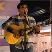 Maestro de música con más de 14 años de experiencia. Guitarras, Bajos, ukuleles
