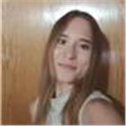 Soy una niñera que ayuda también los niños con las tareas. Suelo ayudar los niños de primaria con las asignaturas que necesitan. 