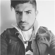 Profesor de deportes con enseñanza a partir de las experiencias