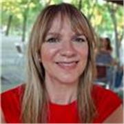 Actualmente me dedico a dar apoyo y refuerzo pero tambien doy clases de contabilidad (,mi profesión)