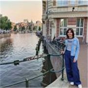 Offro lezioni private a bambini delle elementari, medie adattandole alle loro esigenze. Volendo anche fino alla terza superiore