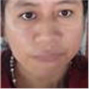 Profesora de inglés imparte clase a domicicio a niños de todas las edades