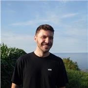 Nachhilfelehrer für Spanisch (Muttersprache) und Englisch (C2) mit Grundkenntnissen in Französisch.