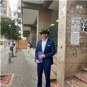 Laureato per aiuto compiti, per bambini e ragazzi