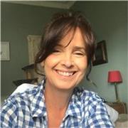 I am a native English speaker and have taught children aged between 3 and 11
