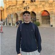 Soy hablante nativo de inglés, una persona extrovertida y apasionada por la enseñanza de idiomas a cada estudiante