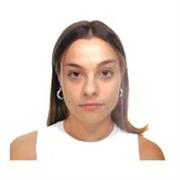 Graduada en Relaciones Internacionales, con experiencia dando clase en Inglés (menores) y castellano (extranjeros)