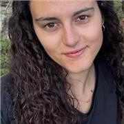 Professora classes de biologia des d'ESO fins a batxillerat o grau