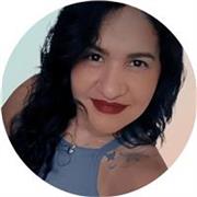 Profesional en el ámbito de la medicina , mi español es nativo 