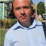 I give private lessons tailored to your level and learning needs. I teach programming (C++ and Pythonl languages) for begginners