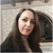 Insegnante per aiuto compiti in materie umanistiche e italiano