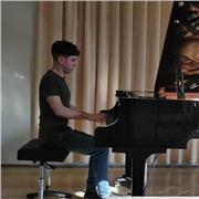 Profesor de piano y lenguaje musical, niños y adultos