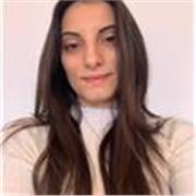 Studentessa uscita dal liceo linguistico offre ripetizioni di inglese, spagnolo e francese e aiuto compiti per tutte le età