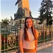 Estoy licenciada en Magisterio de Educación Primaria y Humanidades por la Universidad de Alcalá. Mi objetivo es impartir clases particulares de refuerzo a aquellos niños y niñas que lo necesiten, ya sea desplazándome a su casa o en formato on-line, en Azu