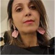 I am a multidisciplinary artist specialised in sculpture and installation art. I teach adults and children over 12 years old. 