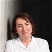 durch meine über 15-jährige Tätigkeit für Lingua World und verschiedene Institutionen verfüge ich über fundierte Erfahrung in der 