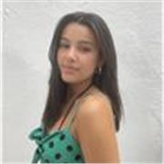 Enseñar de manera divertida me apasiona. Los idiomas son mi día a día y aunque no tengo experiencia laboral, aprendo rápido, me adapto a todo y soy muy entusiasta.