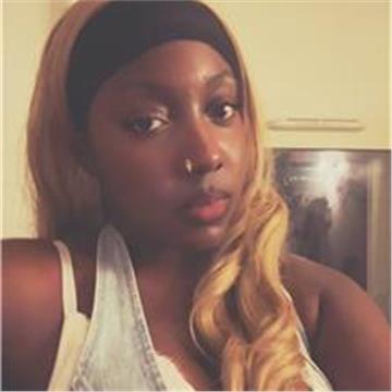 Je propose des cours de danse de plusieurs styles ( jazz, commercial , hip-hop, kpop , contemporain, afro/amapiano)