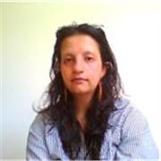 Maestra en Artes ofrece clases de artes creativamente